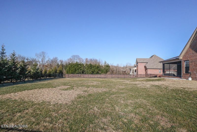 1417 Edenbridge Dr, Alcoa, TN 37701