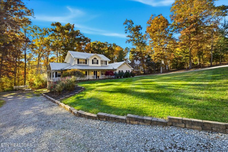 1417 Peach Tree St, Sevierville, TN 37862