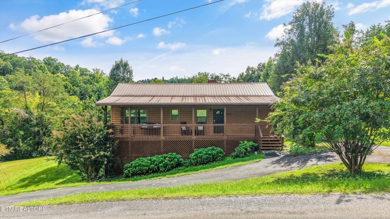 1417 Tiffany Cove Way, Sevierville, TN 37862