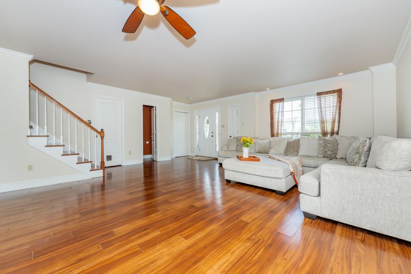 1417 Wineberry Rd, Powell, TN 37849