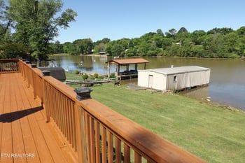 1418 E Pearly Smith Rd, Louisville, TN 37777