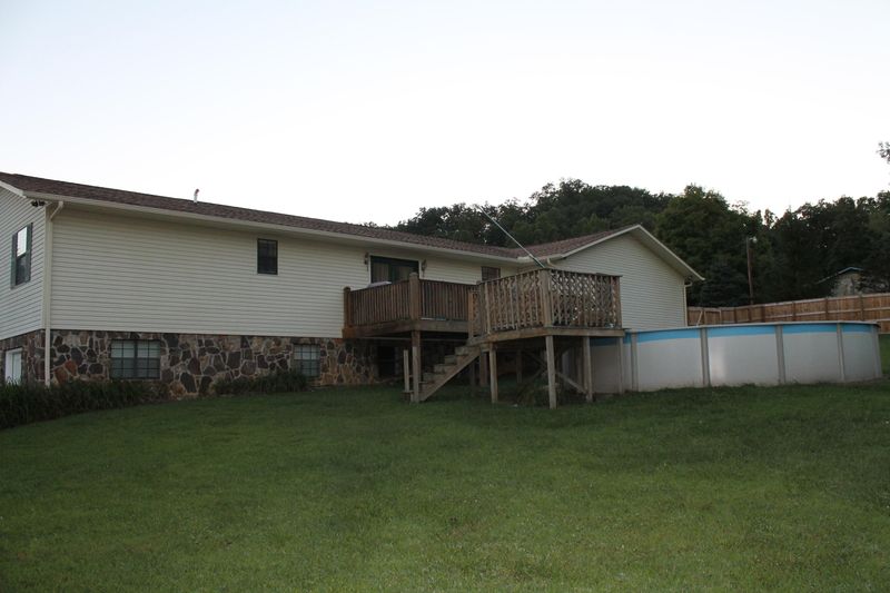 142 Beeler Ln, Luttrell, TN 37779