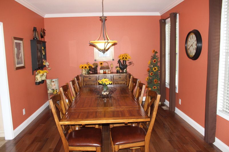 142 Bunch Ln, Jacksboro, TN 37757
