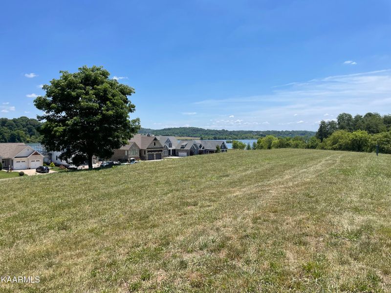 142 Cape Lookout Light, Loudon, TN 37774