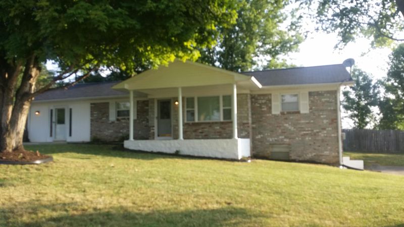 142 Clearview Dr, Bean Station, TN 37708