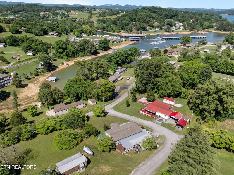 142 Honey Creek Ln, Rutledge, TN 37861