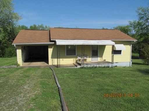 142 Jaynes St, Sweetwater, TN 37874