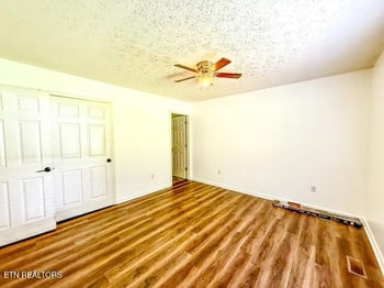 142 Mcnerling Ln, Sharps Chapel, TN 37866