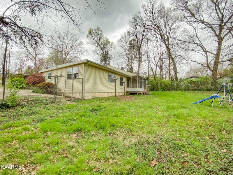 142 Parsons Rd, Oak Ridge, TN 37830