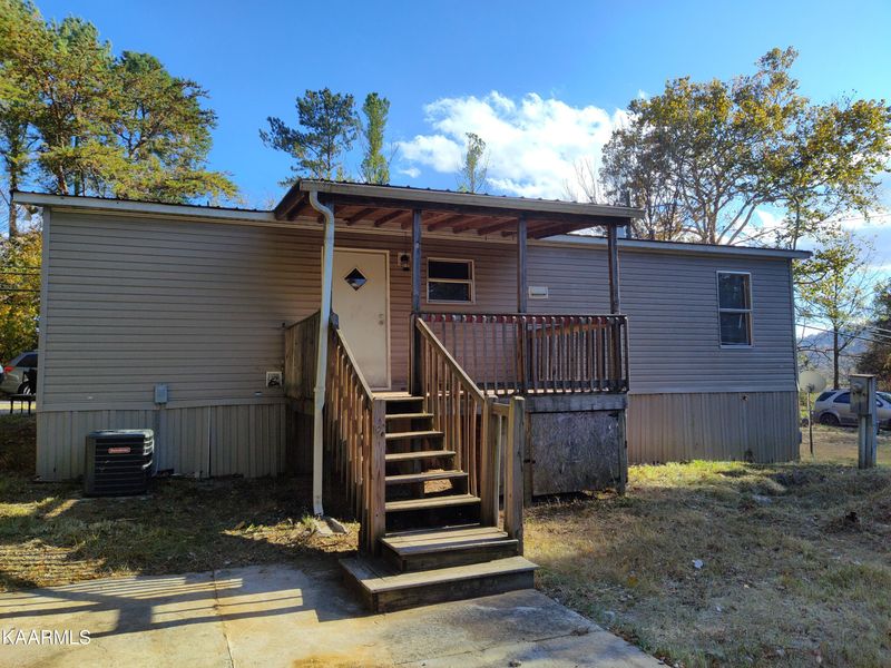 142 Rutledge Pike, Rutledge, TN 37861