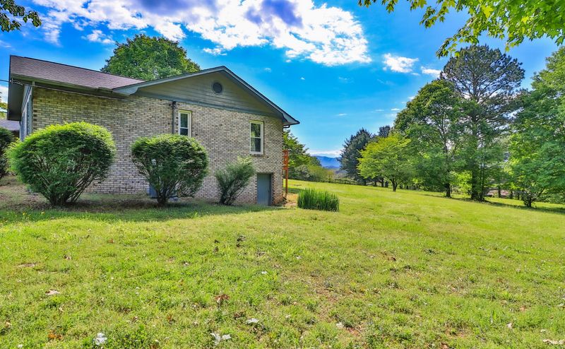 142 Winddrift Way, Walland, TN 37886