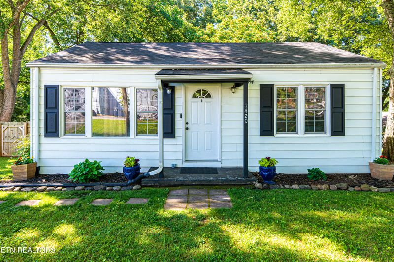 1420 Everett Ave, Maryville, TN 37804