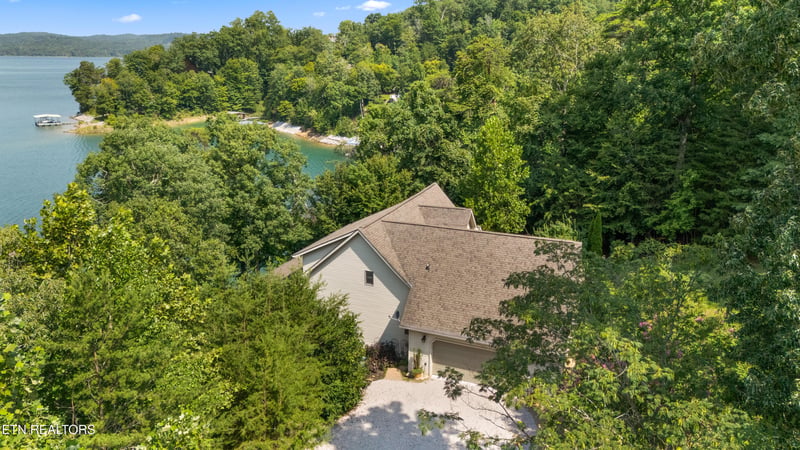 1420 Lakeview Dr, Sharps Chapel, TN 37866