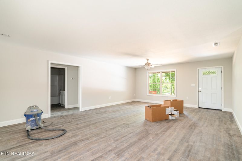 1420 S Circle Dr, Sevierville, TN 37862