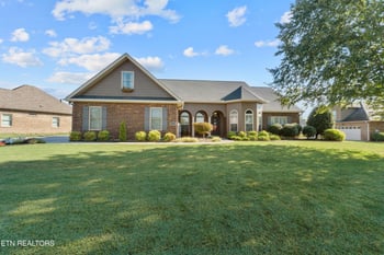 1420 St Thomas Way, Alcoa, TN 37701