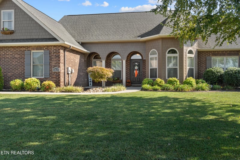 1420 St Thomas Way, Alcoa, TN 37701