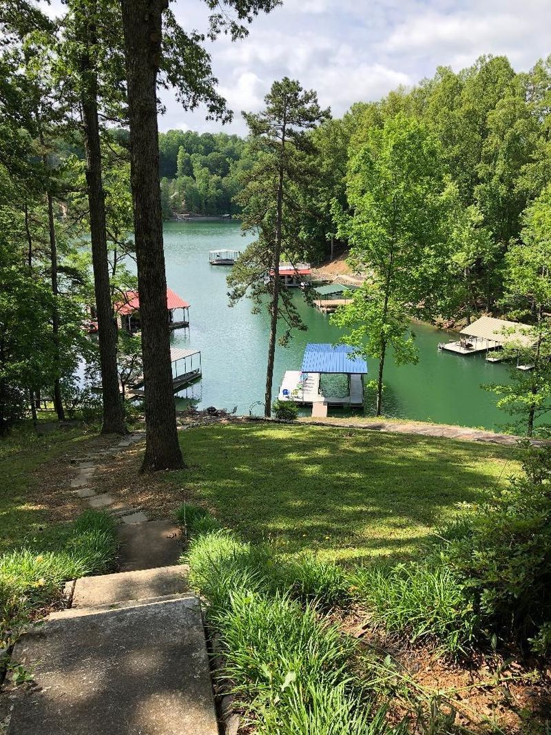 1421 Big Creek Rd, Lafollette, TN 37766