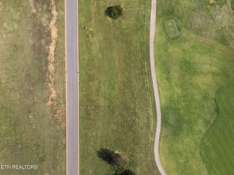 1421 Mockingbird Ln, Loudon, TN 37774