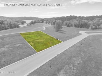 1421 Mockingbird Ln, Loudon, TN 37774