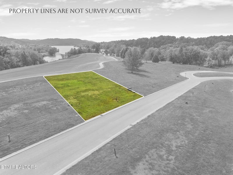 1421 Mockingbird Ln, Loudon, TN 37774