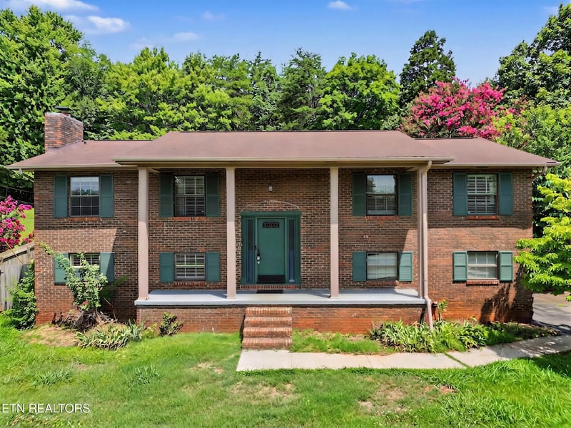 1421 Mount Vista Dr, Knoxville, TN 37920