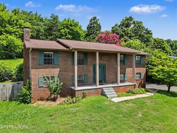 1421 Mount Vista Dr, Knoxville, TN 37920
