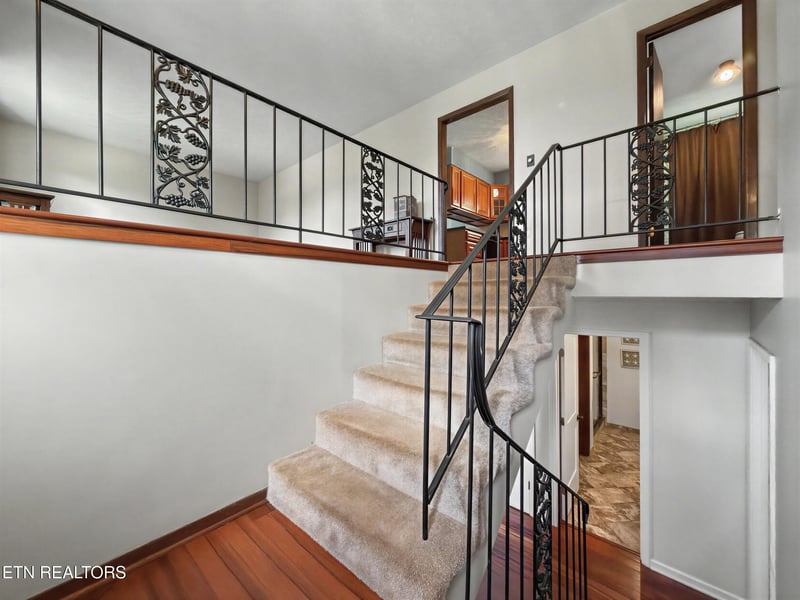 1421 Mount Vista Dr, Knoxville, TN 37920