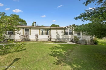 1422 Dove Ln, Springfield, TN 37172
