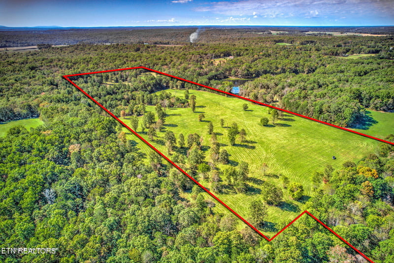1423 Meister Hills Rd, Deer Lodge, TN 37726