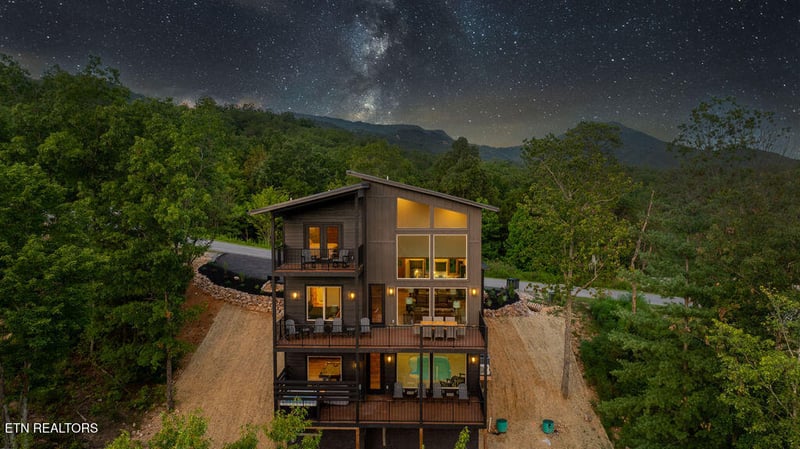 1423 Mountain Ash Way, Sevierville, TN 37876