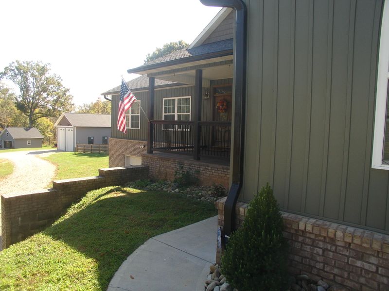 1423 Pleasant Oaks Rd, Sevierville, TN 37876