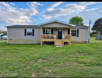 1424 Creston Rd, Crossville, TN 38571