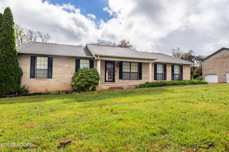 1424 John Sparks Dr, Friendsville, TN 37737
