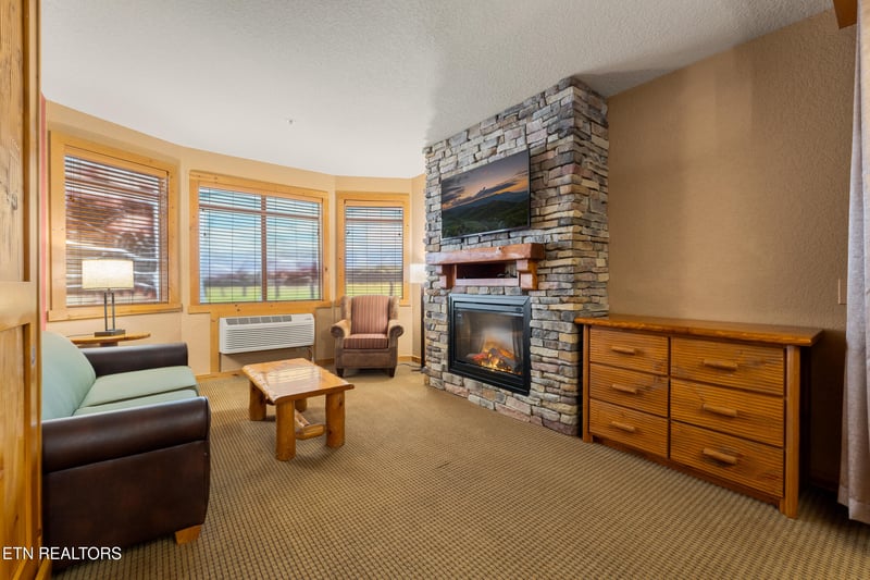 1424 Old Knoxville Unit 13071 73 75 Hwy, Sevierville, TN 37876