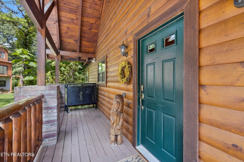 1424 Rocky Top Way, Townsend, TN 37882