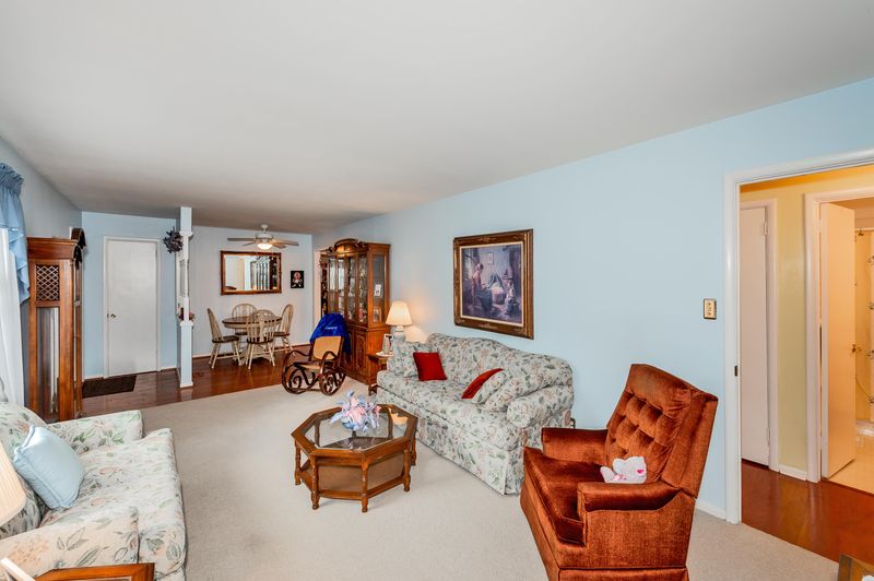 1425 Wake Robin Rd, Knoxville, TN 37918