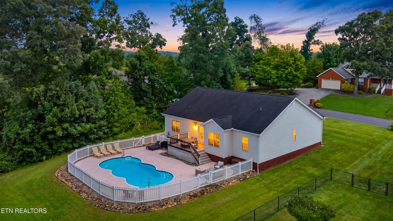 1426 Benjamin Blvd, Sevierville, TN 37876