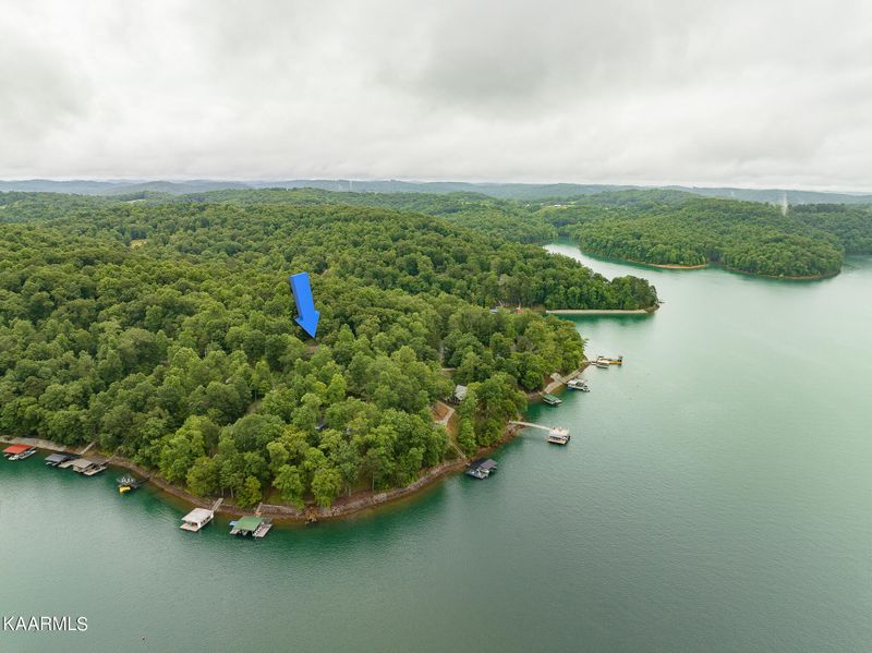 1426 Cove Pointe Rd, Lafollette, TN 37766