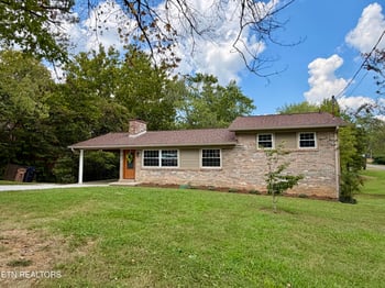1427 Creekwood Dr, Knoxville, TN 37918