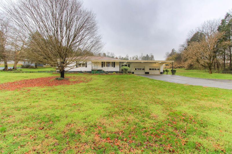 1427 Roberson Springs Rd, Loudon, TN 37774