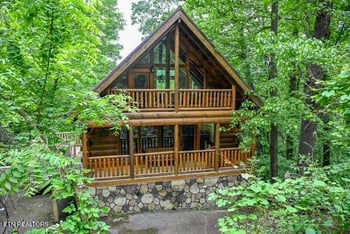 1428 Indian Ct, Sevierville, TN 37876