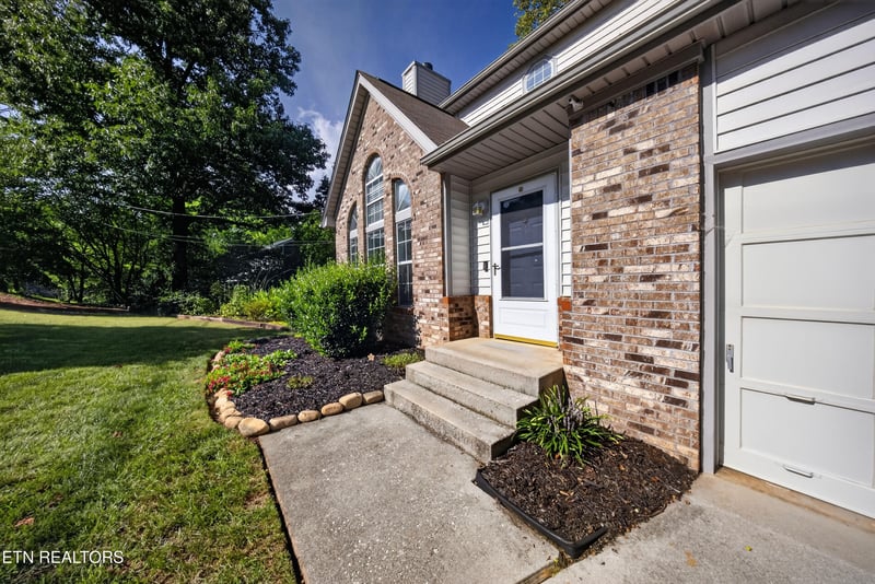 1428 Pine Springs Rd, Knoxville, TN 37922