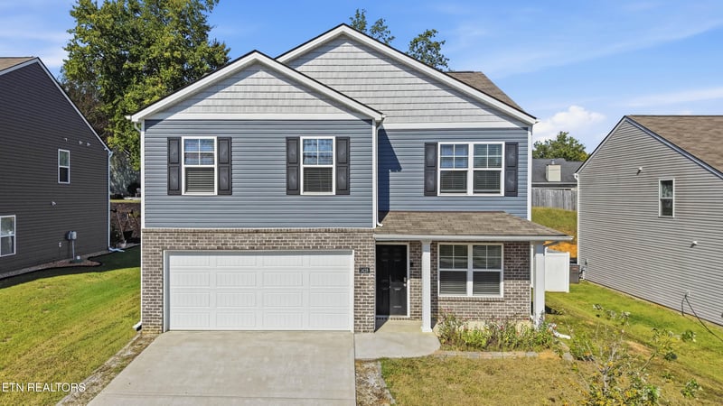 1428 Ridge Estate Dr, Athens, TN 37303