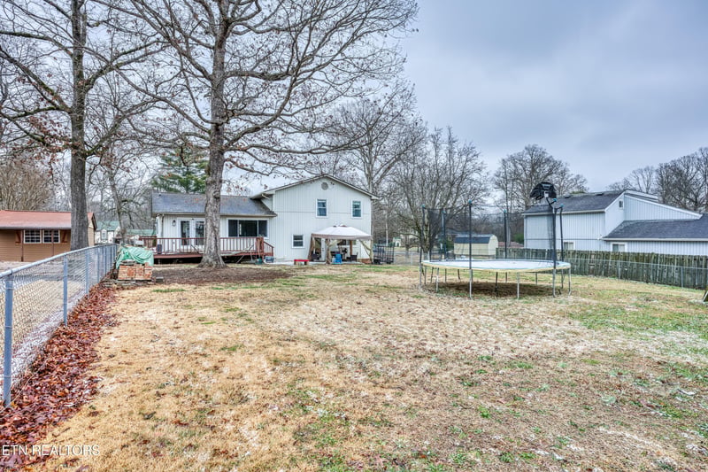 1429 Glenwood Dr, Maryville, TN 37803