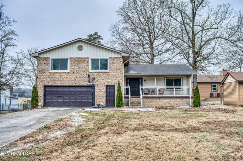 1429 Glenwood Dr, Maryville, TN 37803