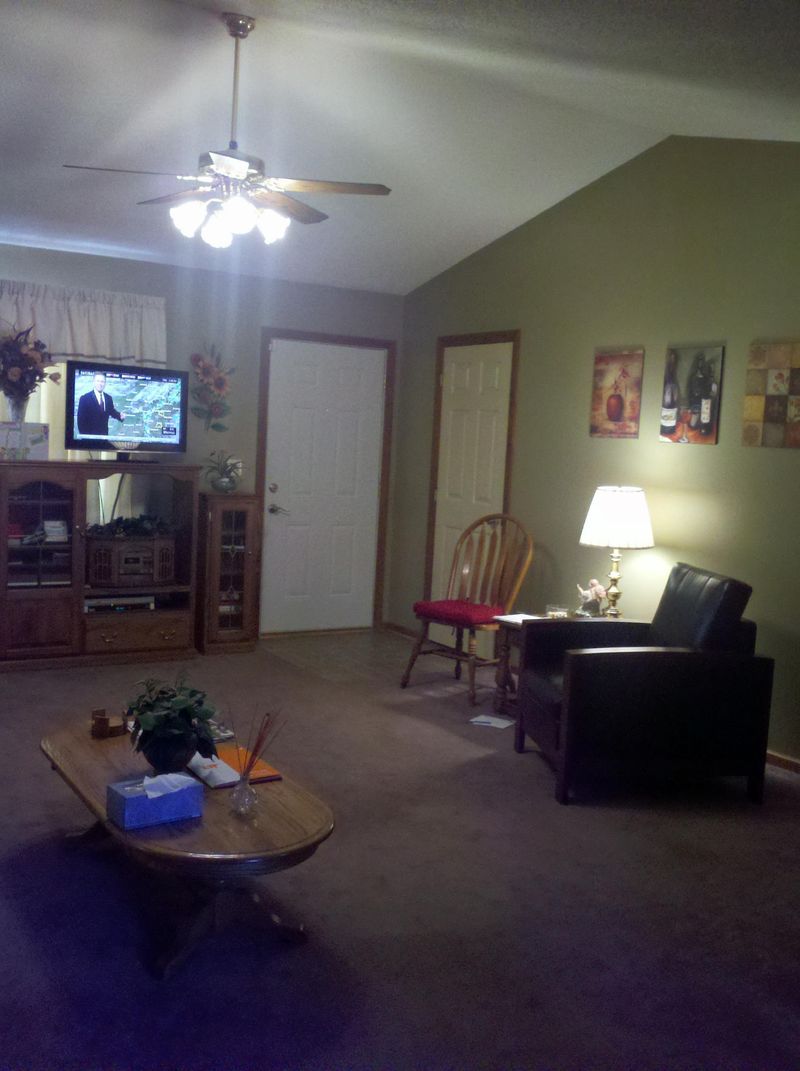 143 Ali Ln, Jacksboro, TN 37757
