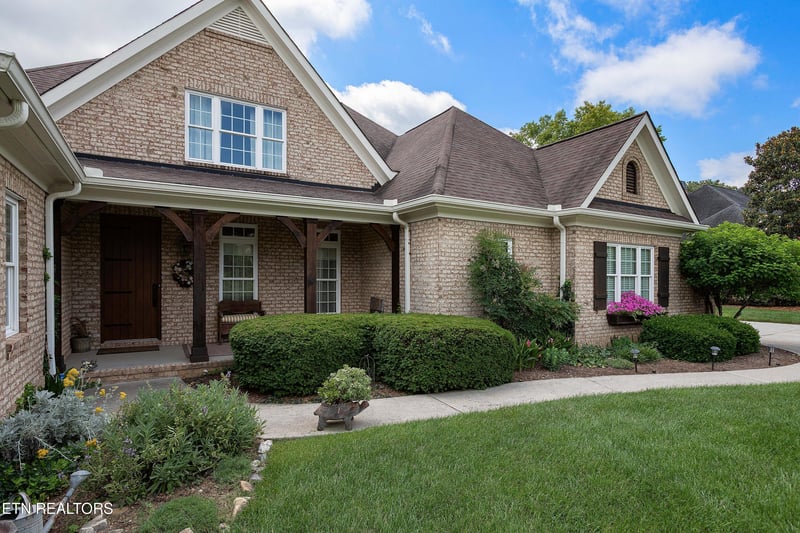 143 Amberly Ct, Lenoir City, TN 37772