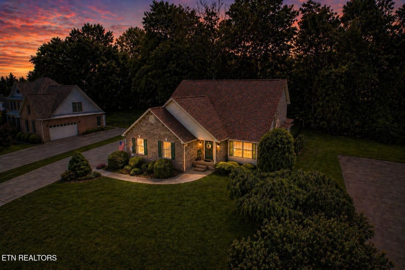 143 Cheshire Dr, Andersonville, TN 37705
