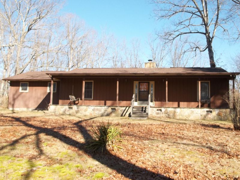 143 County Seat Rd, Crossville, TN 38555