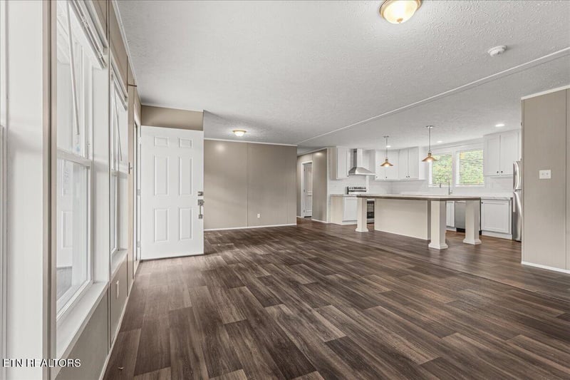 143 Greenbriar Rd, Sweetwater, TN 37874